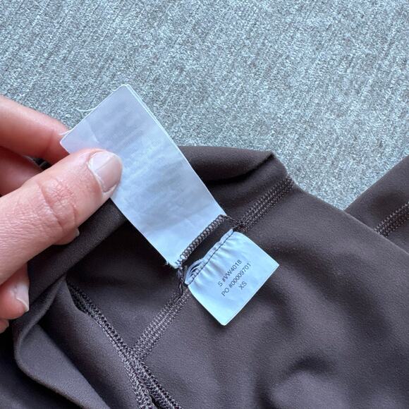 Vuori Brown All The Feels Leggings - Picture 3 of 3